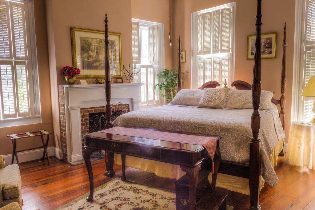 Olde Town Inn أوغستا المظهر الخارجي الصورة